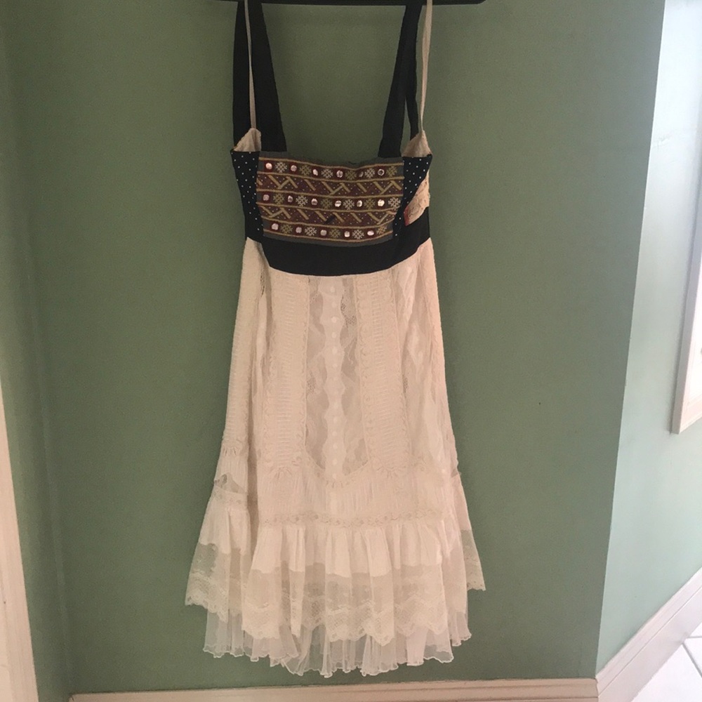 ✨DREAMY LACEY DRESS — ANTHROPOLOGIE✨